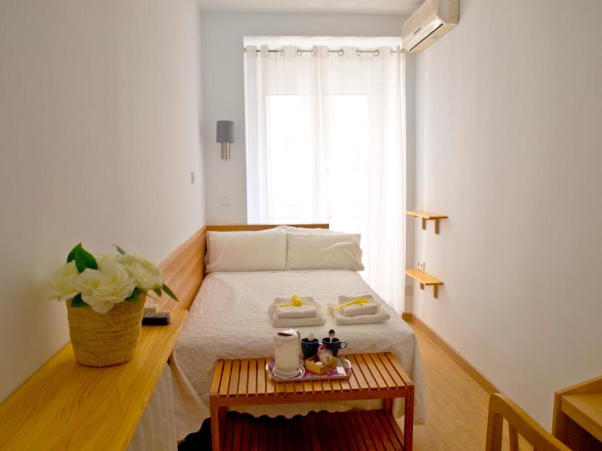 Hostal Aliste Madrid Eksteriør billede