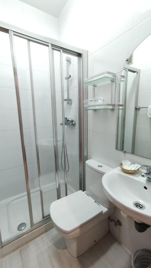 Hostal Aliste Madrid Eksteriør billede