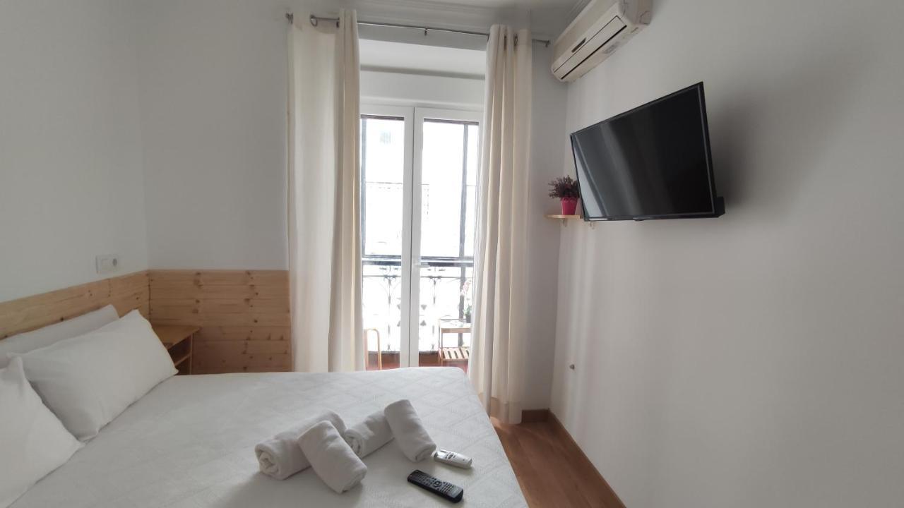 Hostal Aliste Madrid Eksteriør billede