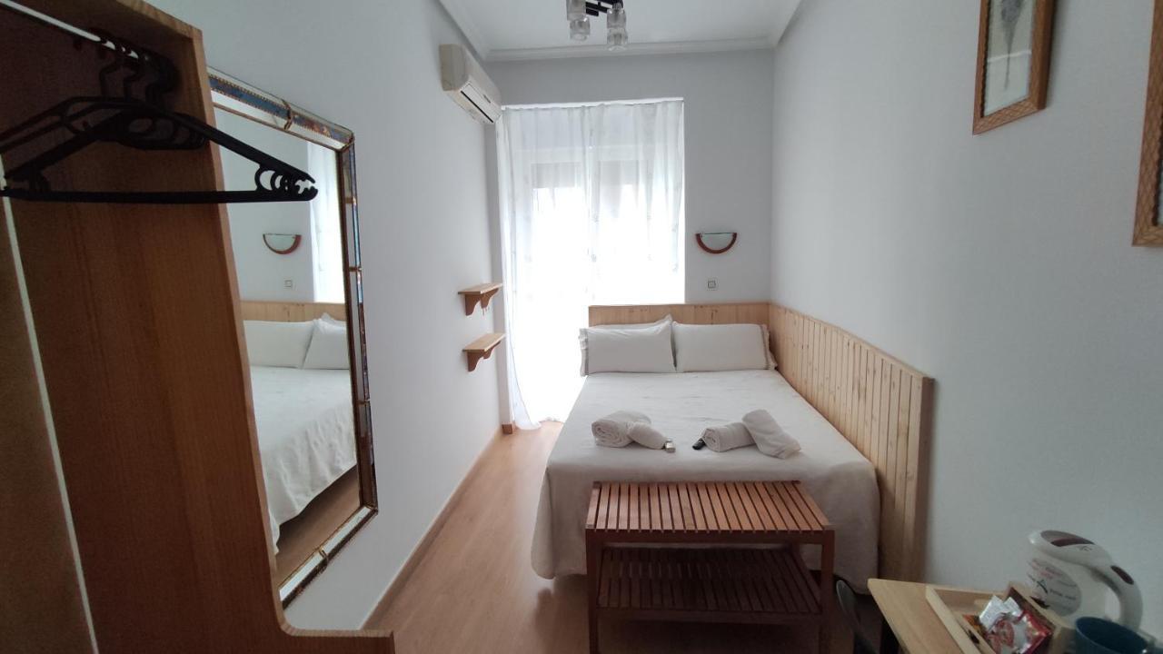 Hostal Aliste Madrid Eksteriør billede