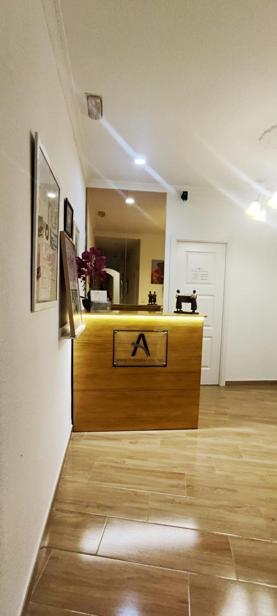 Hostal Aliste Madrid Eksteriør billede