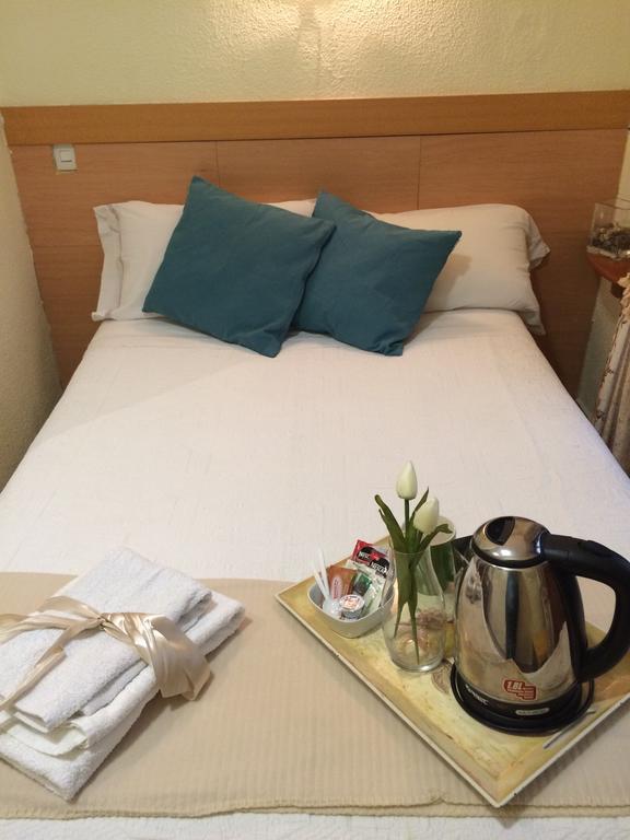 Hostal Aliste Madrid Eksteriør billede