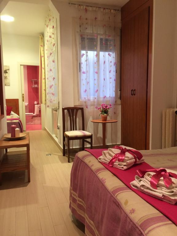 Hostal Aliste Madrid Eksteriør billede